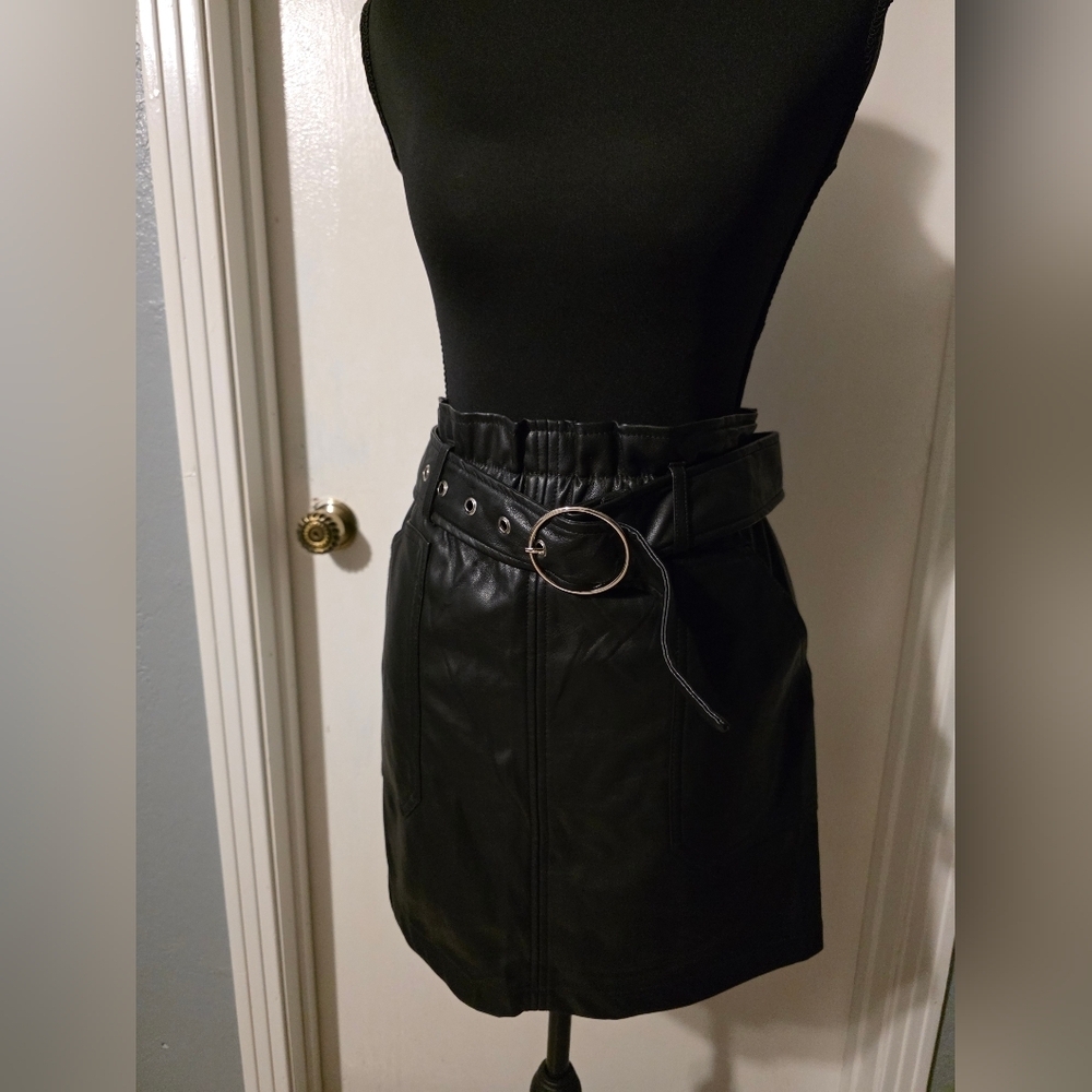 Haute Monde Black Faux Leather Skirt Size L